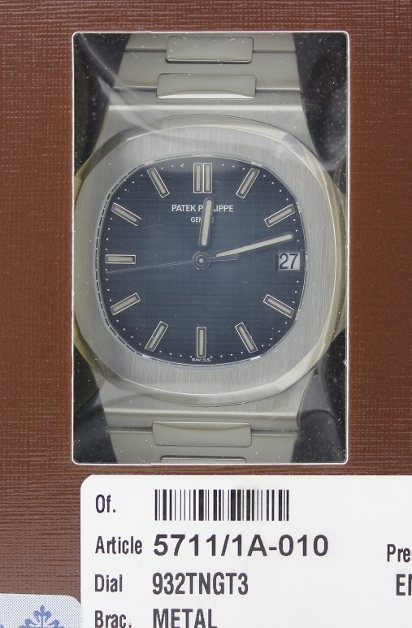 (image for) UNWORN PATEK PHILIPPE STAINLESS STEEL JUMBO NAUTILUS / 5711 1A
